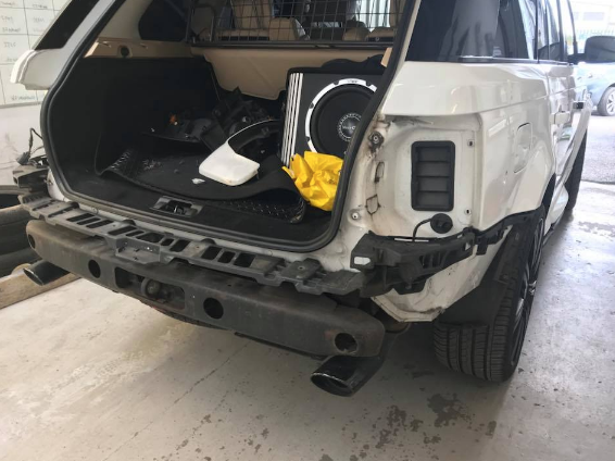 Range Rover rear body repair